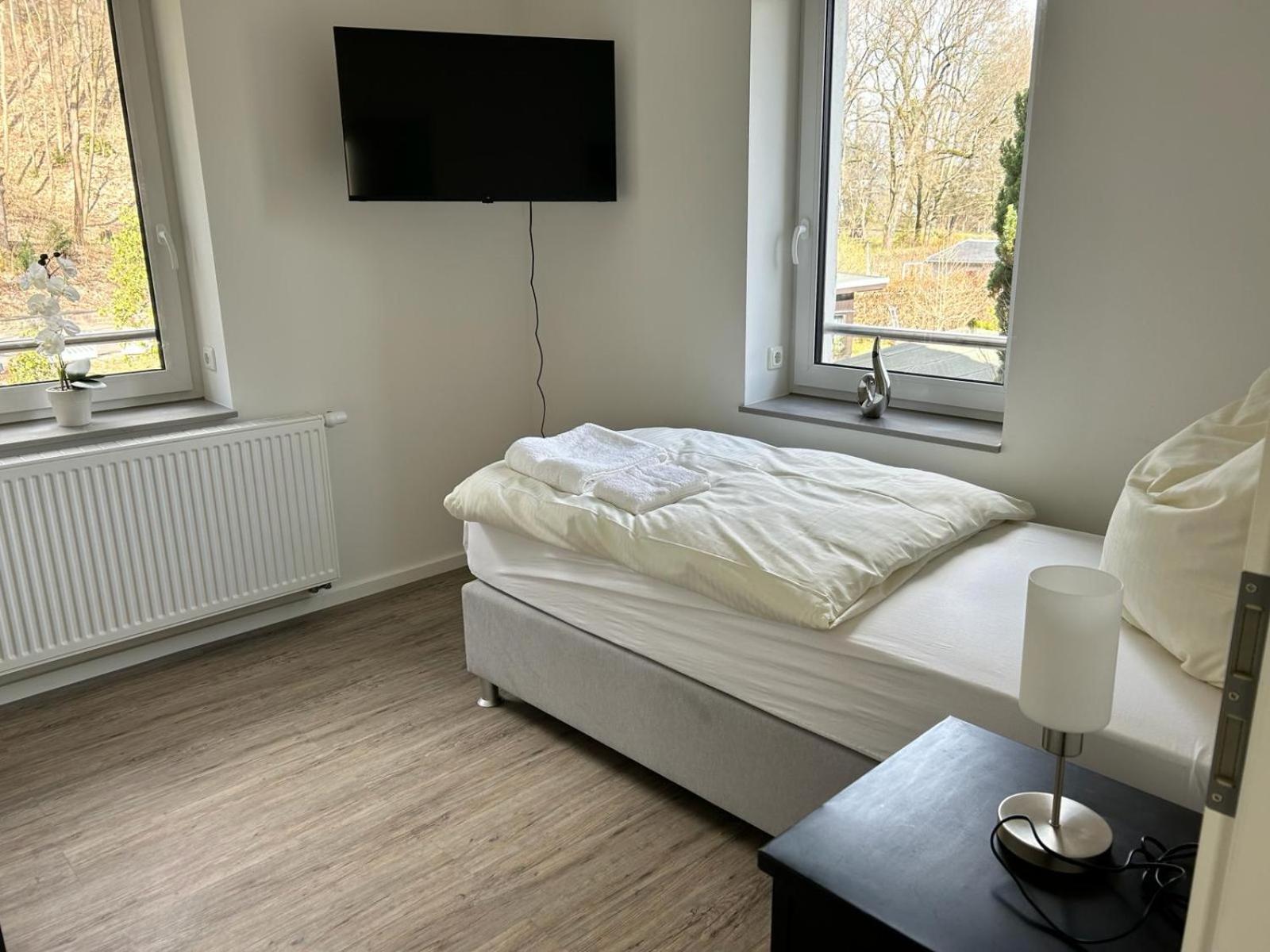 Schoenherrstrasse Apartment
